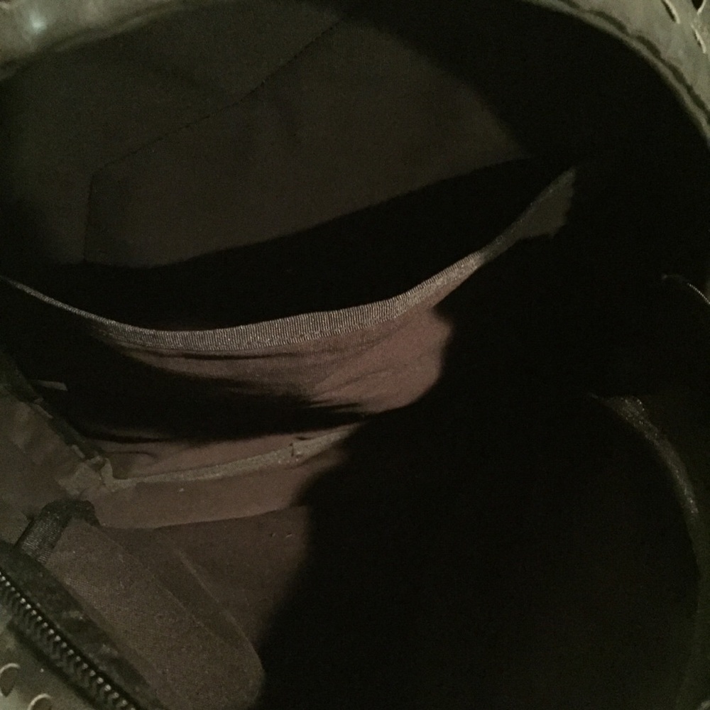 Black Volcom Backpack - Picture 5 of 6